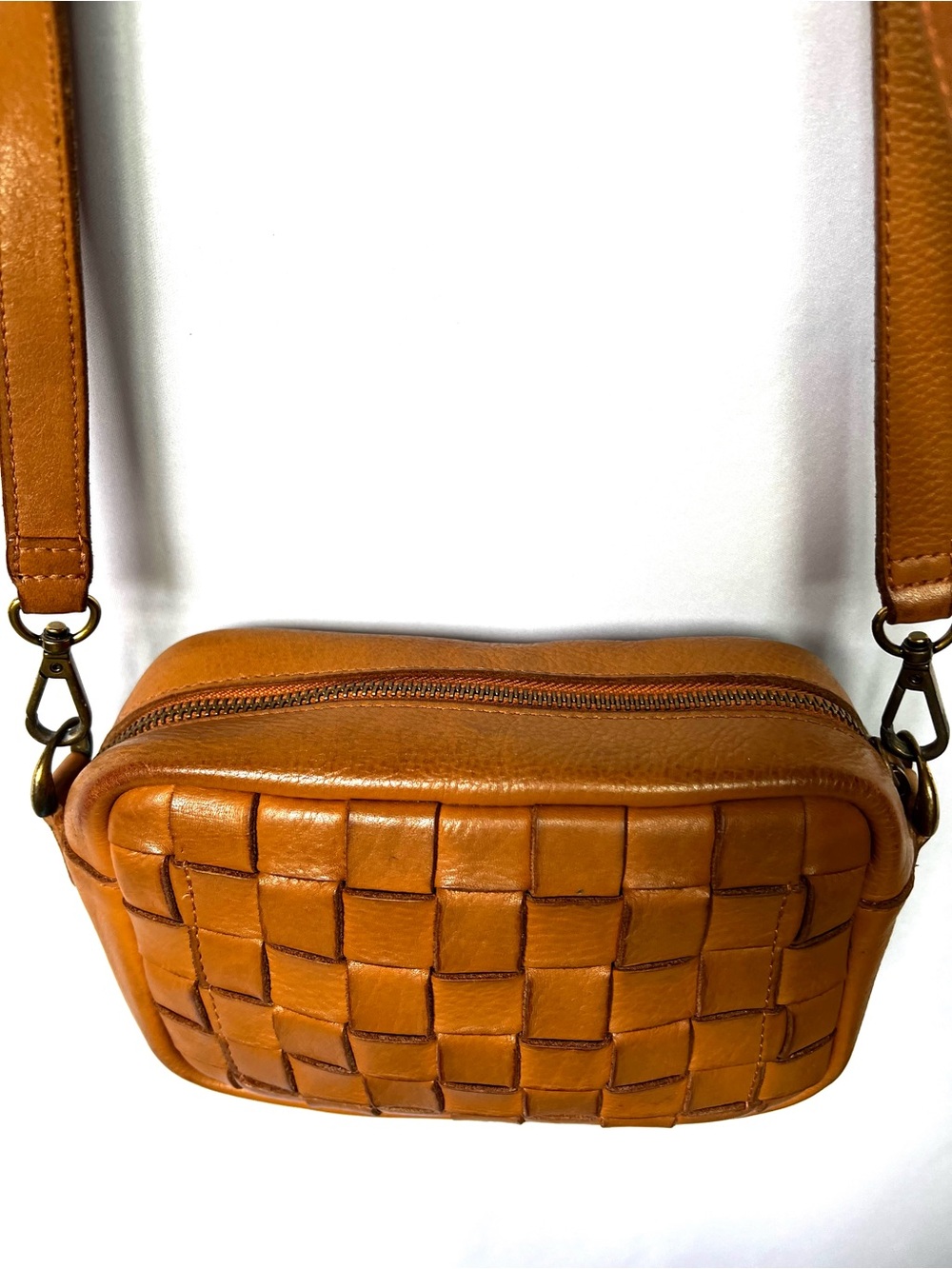 Madewell Woven Leather Crossbody Bag Cognac Brown Camera Bag Adjustable Strap - Picture 6 of 13